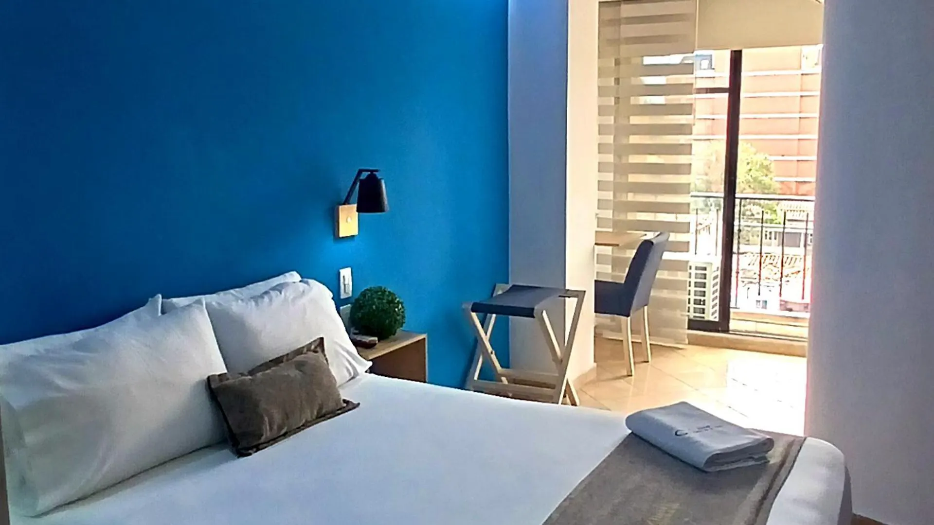 Hotel Cabo De La Vela Medellin 3*,